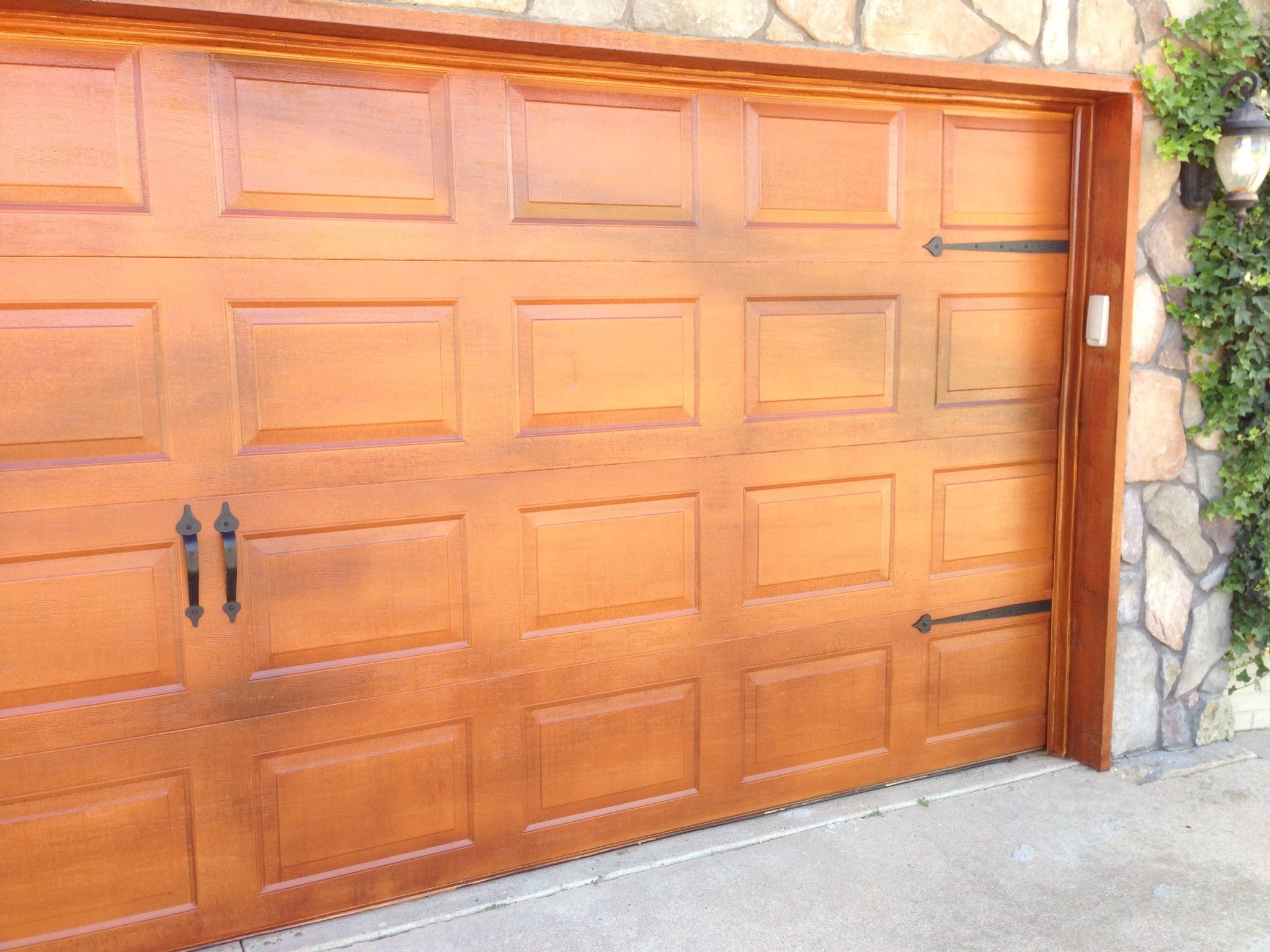 Garage Door Maintenance Tips that Are Worth Knowing