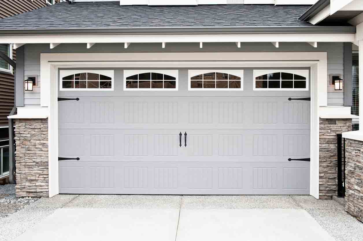 Garage Door Safety Tips that Every Homeowner Should Know