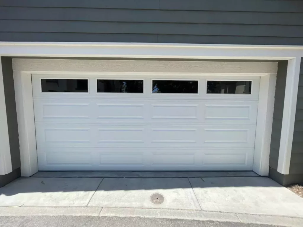 Hiring-a-Professional-Garage-Door-Repair-Company